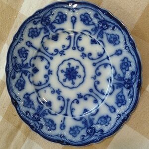 Conway flow blue New Wharf English semi-porcelain 7 in blue and white plate